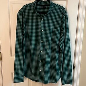 GAP Men's Teal and Black Plaid Button Down Shirt
